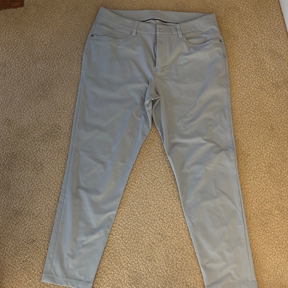 Lululemon Athletica ABC Classic Fit